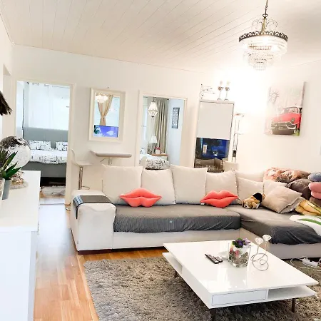3Bed Apartment 18 Mins By Metro To Helsinki Centre Appartamento *