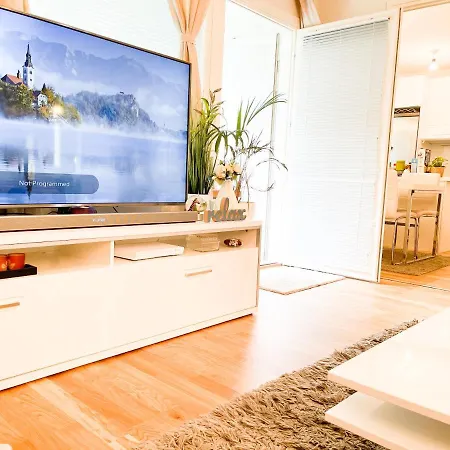 3Bed Apartment 18 Mins By Metro To Helsinki Centre *