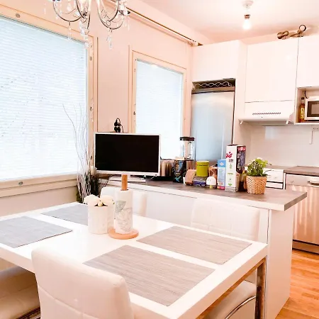 3Bed Apartment 18 Mins By Metro To Helsinki Centre * Helsinki