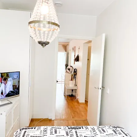 Apartment 3Bed Apartment 18 Mins By Metro To Helsinki Centre